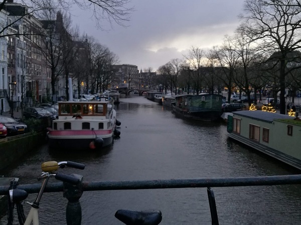 Millet et une nuit à Amsterdam